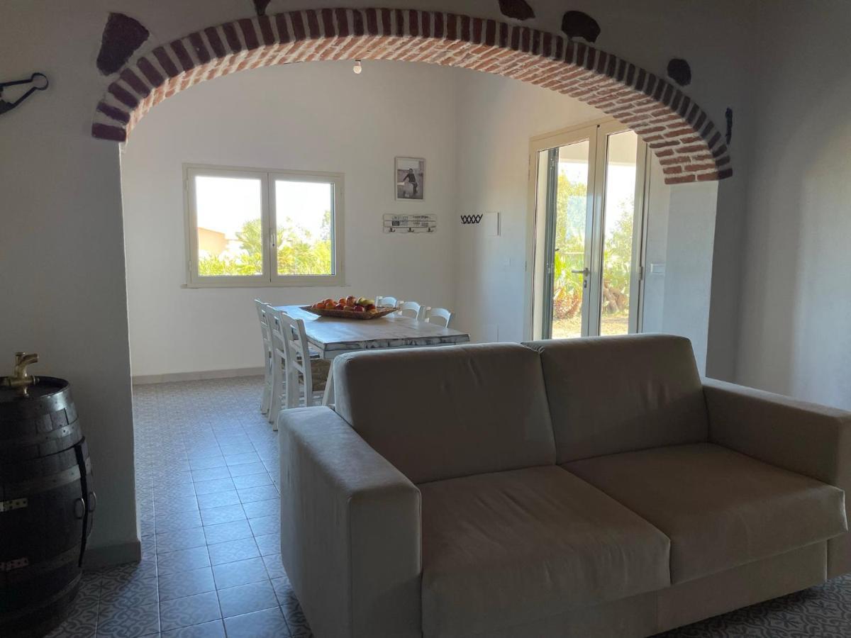 Casa Vacanze Gollei, Орозеи Екстериор снимка