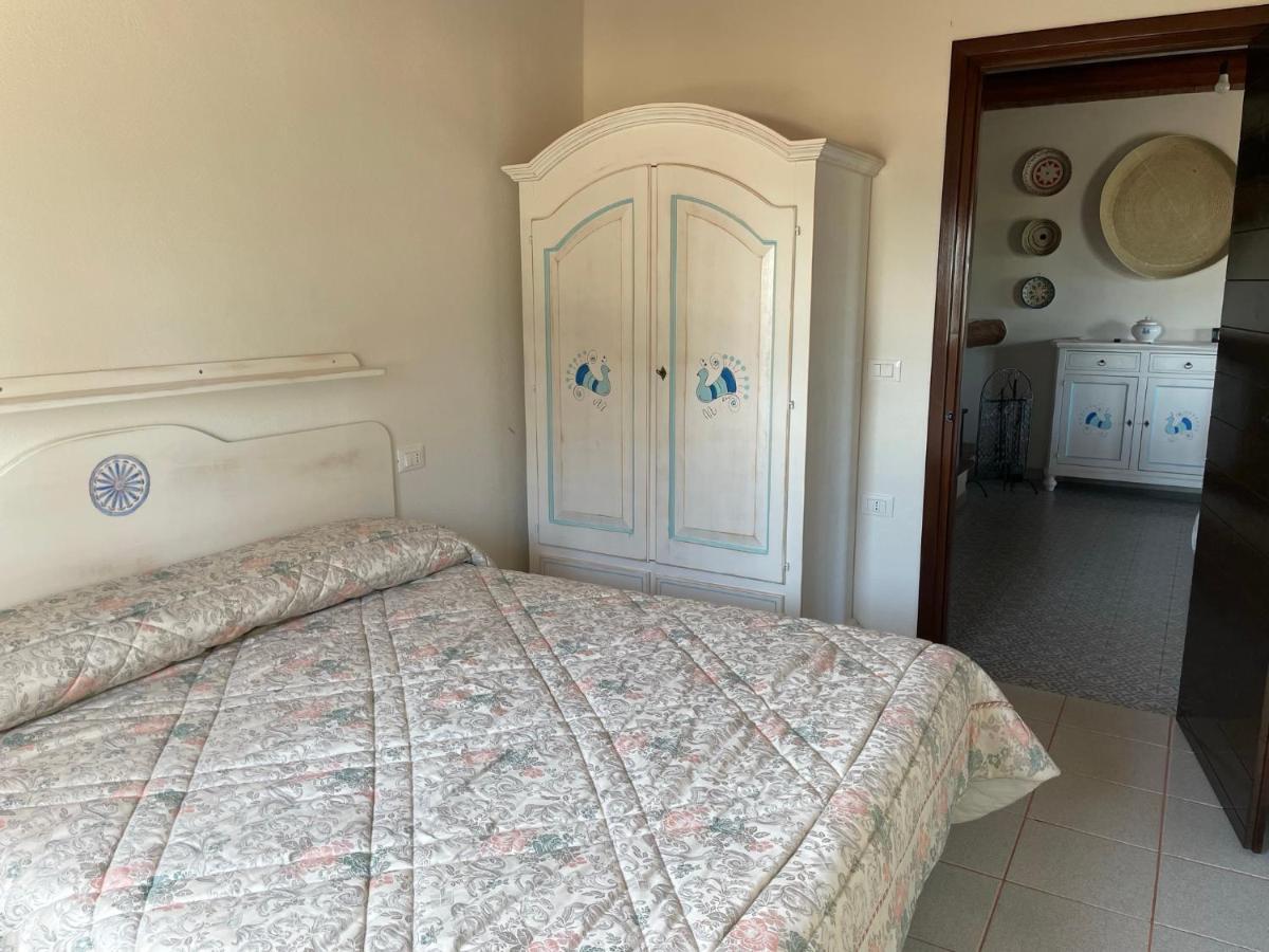 Casa Vacanze Gollei, Орозеи Екстериор снимка