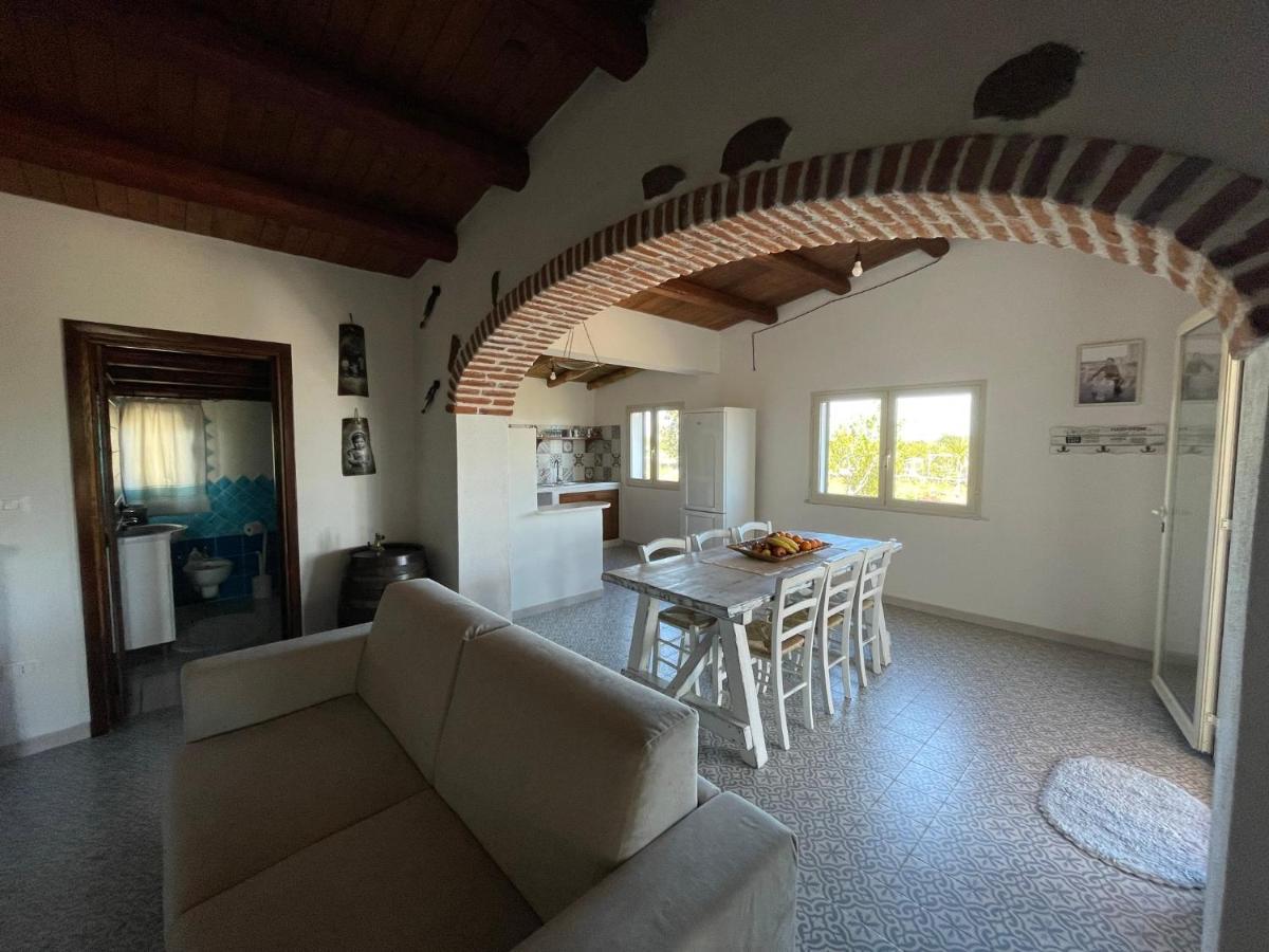 Casa Vacanze Gollei, Орозеи Екстериор снимка