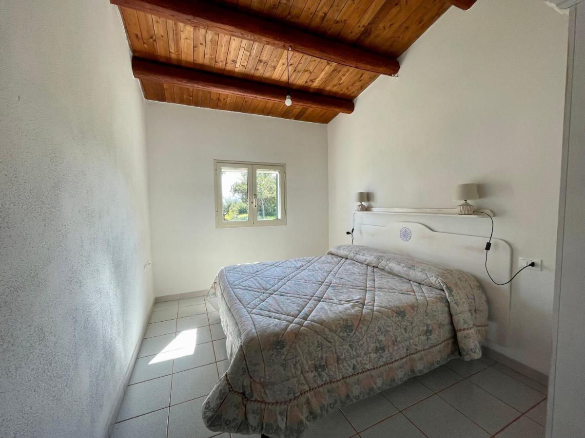 Casa Vacanze Gollei, Орозеи Екстериор снимка