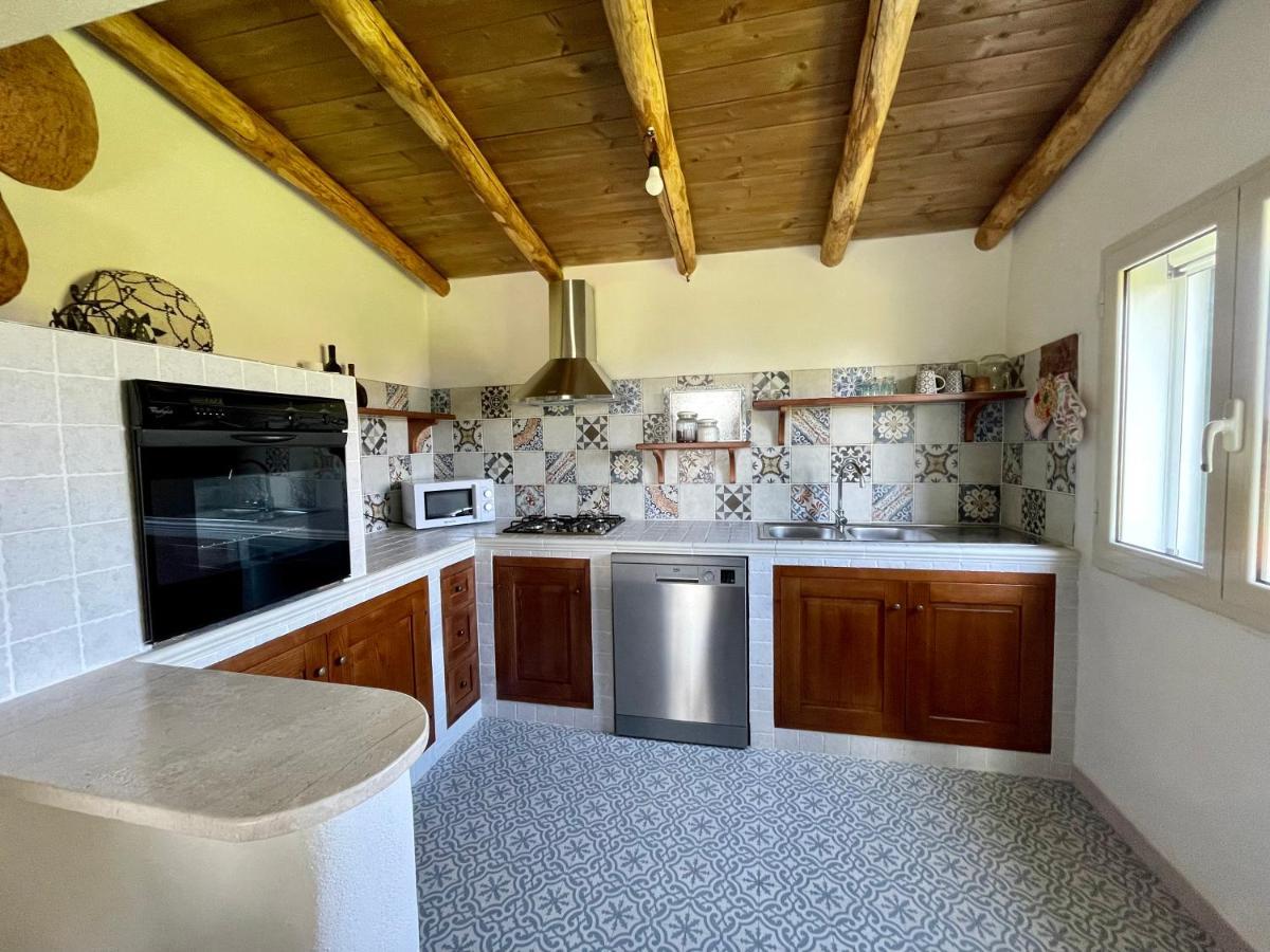 Casa Vacanze Gollei, Орозеи Екстериор снимка